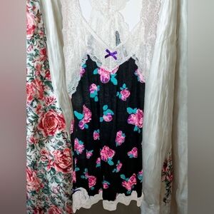 Honeydew Black Lace Trim Chemise Nightgown Lingerie Whimsygoth Stretchy